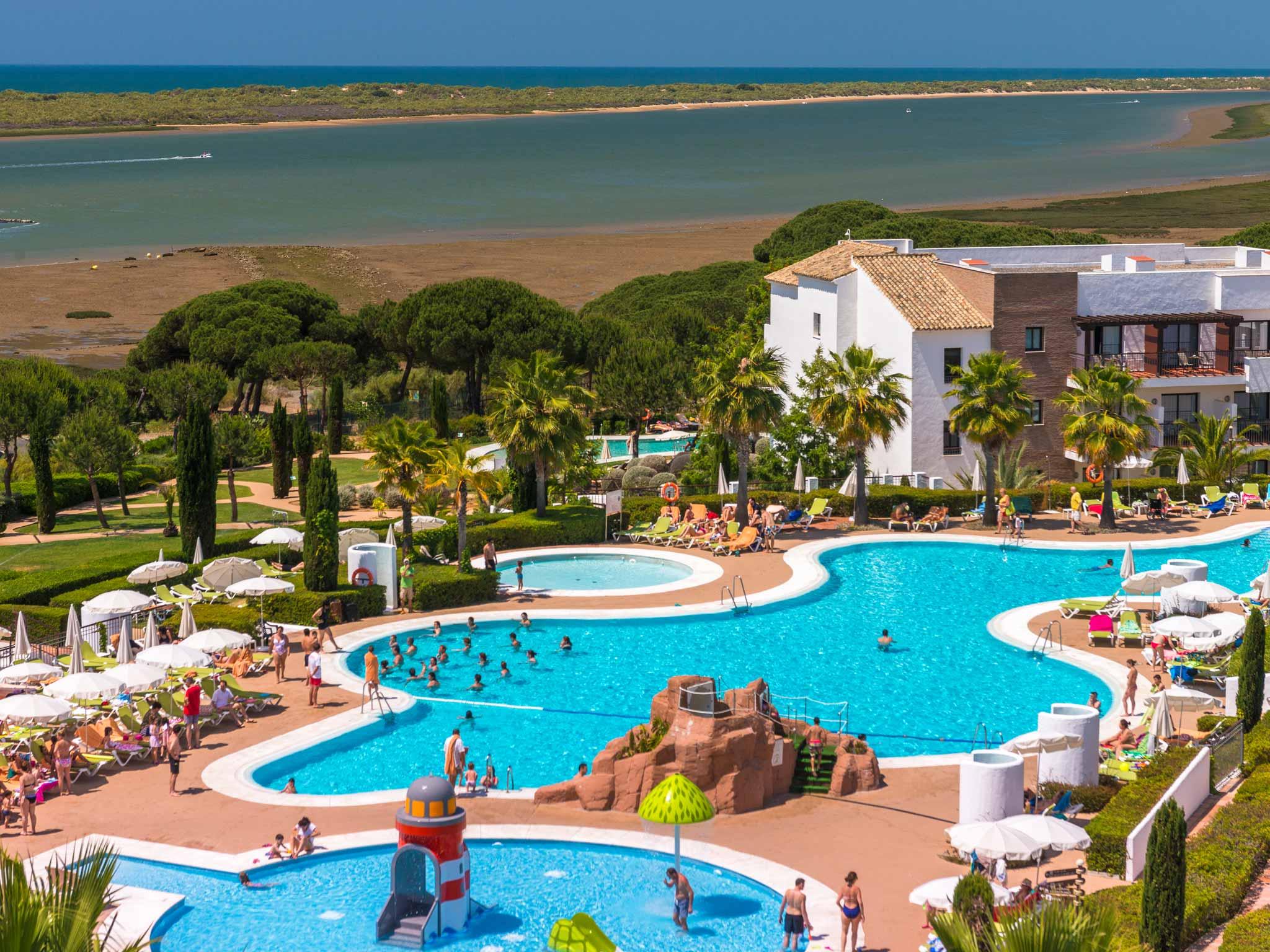 Hotel Fuerte Эль-Ромпидо Экстерьер фото
